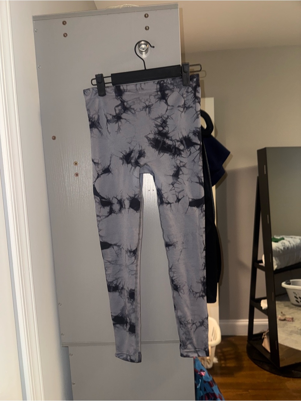 Athletic grey tie die pants size S